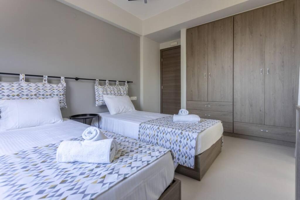 Verikokia Luxurious House With Garden Maroulás Exterior foto
