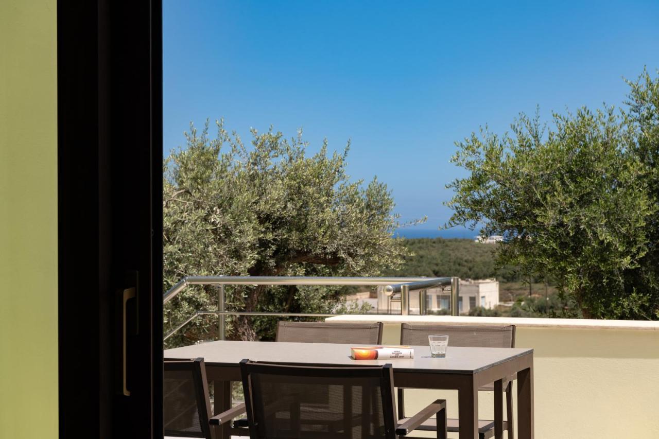 Verikokia Luxurious House With Garden Maroulás Exterior foto