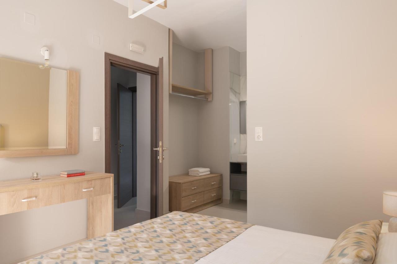 Verikokia Luxurious House With Garden Maroulás Exterior foto