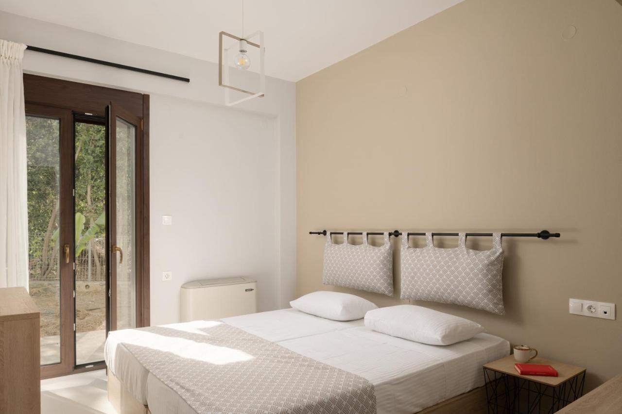 Verikokia Luxurious House With Garden Maroulás Exterior foto